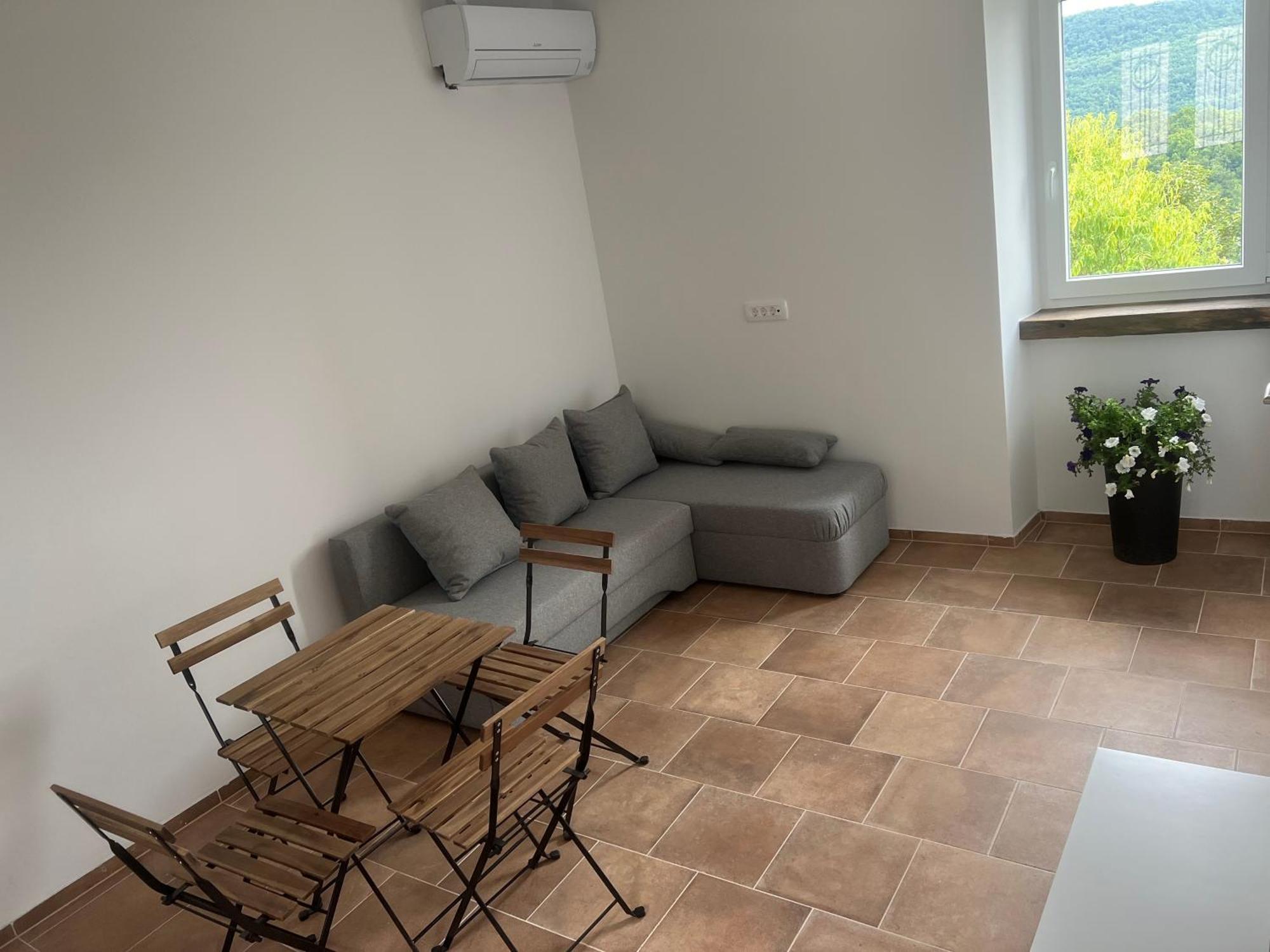 Hramisce Apartman Šmarje Kültér fotó